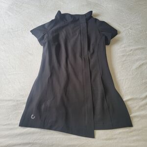 Colortrak Cosmetology Smock Size XS Blavk Barber Stylist Groomer Waterproof Zip